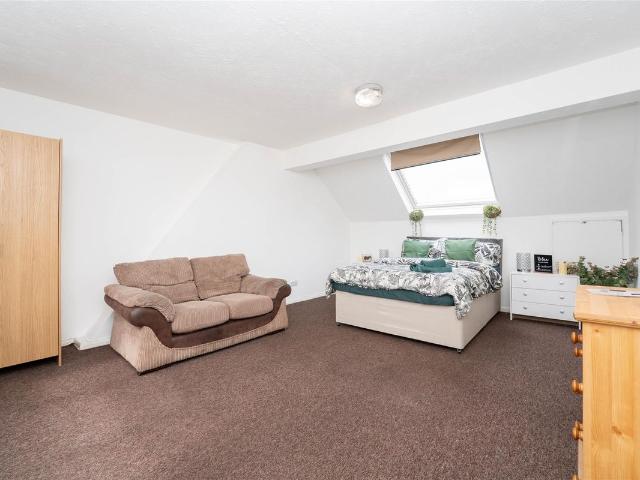 Room for rent in Iver, Richings Park