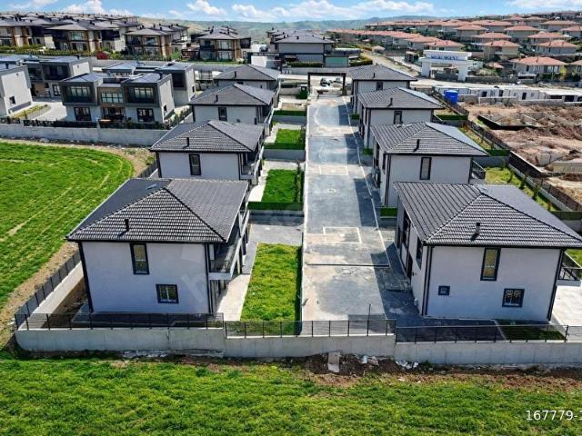 Yenimahalle, Ankara içerisinde satılık Villa