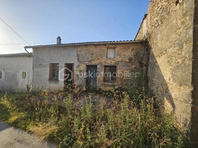 Maison vente à Bressuire, L'absie