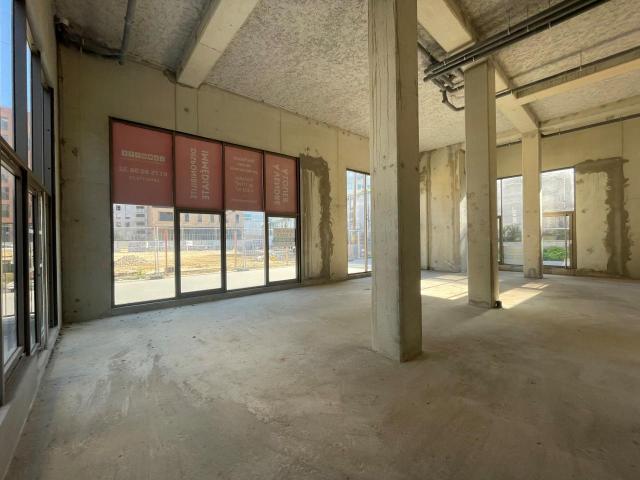 Local Commercial vente à L'Haÿ-les-Roses, Vitry-sur-seine
