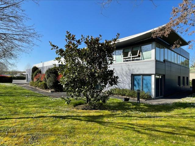 Local Commercial vente à France métropolitaine, Le Plessis-bouchard