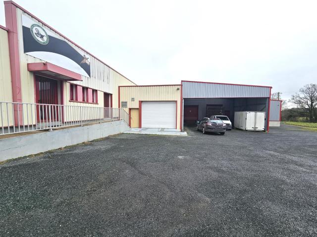 Local Commercial vente à La Roche-sur-Yon, Chambretaud