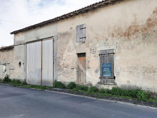 Maison vente à Saint-Jean-d'Angély, Matha