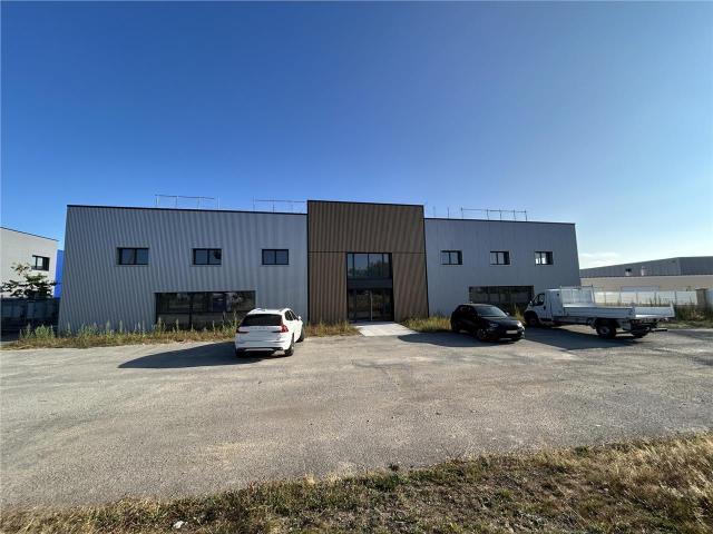 Local Commercial vente à Nantes, Couëron
