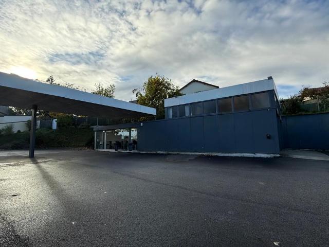 Local Commercial vente à Versailles, Fontenay-le-fleury