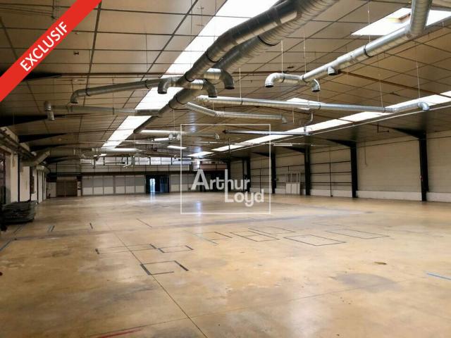 Local Commercial vente à Melun, Le Châtelet-en-brie