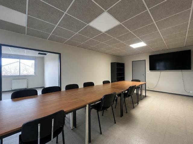 Local Commercial vente à Dijon, Perrigny-lès-dijon