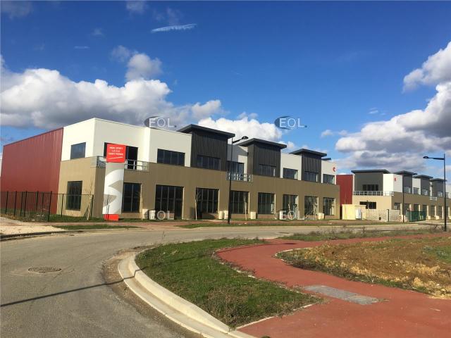 Local Commercial vente à Évry, Saint-pierre-du-perray