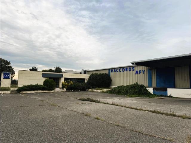 Local Commercial vente à La Tour-du-Pin, Saint-quentin-fallavier