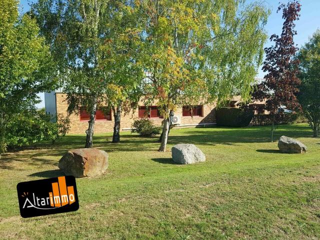 Local Commercial vente à Bernay, Verneuil-sur-avre