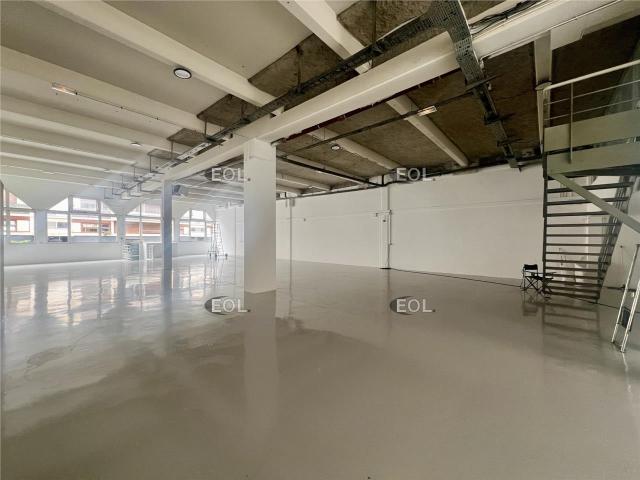 Local Commercial location à Saint-Denis, Aubervilliers