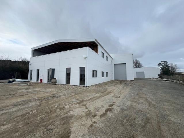 Local Commercial vente à Bordeaux, Bassens
