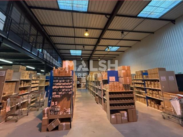 Local Commercial vente à Villefranche-sur-Saône, Rhône