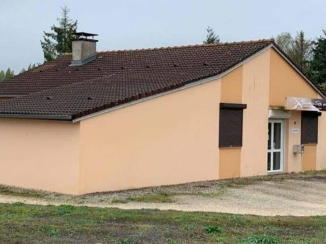 Local Commercial vente à Chaumont, Nogent