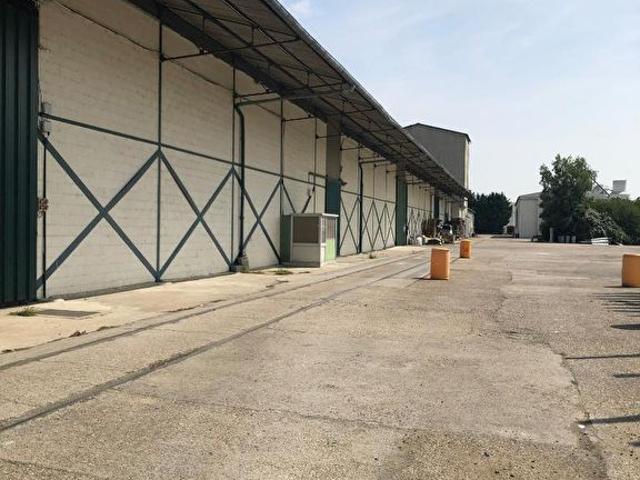 Local Commercial vente à Tours, Saint-pierre-des-corps