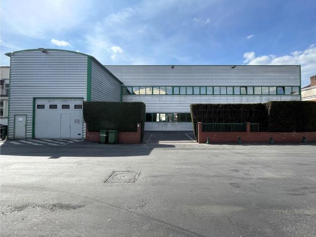 Local Commercial vente à Douai, Sin-le-noble