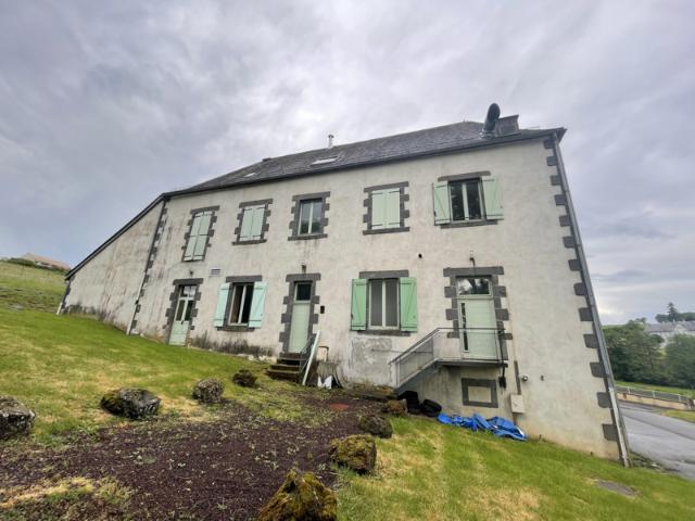 Maison vente à Issoire, Perpezat