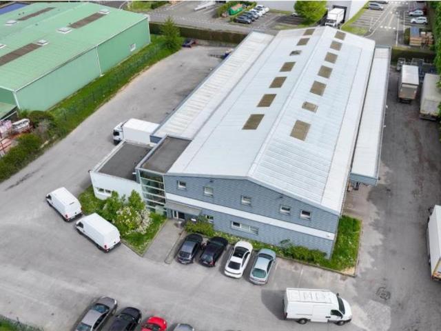 Local Commercial vente à Versailles, Trappes