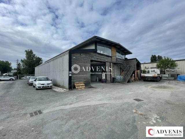 Local Commercial vente à Bordeaux, Floirac