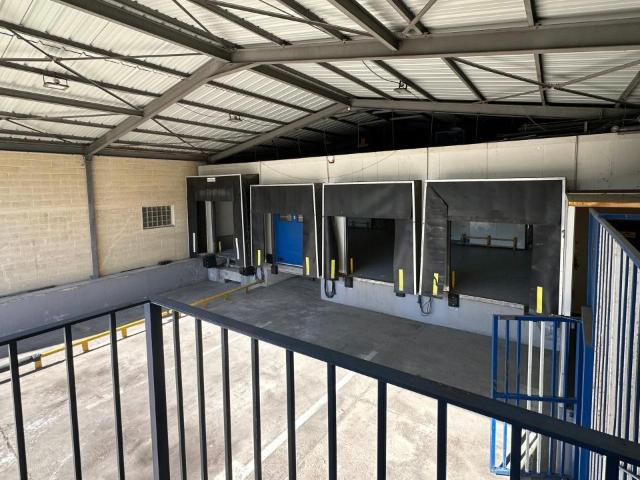 Local Commercial vente à Bobigny, Vaux-montreuil