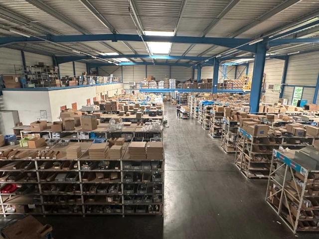 Local Commercial vente à La Tour-du-Pin, Saint-clair-de-la-tour