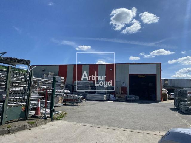 Local Commercial vente à Évry, Varennes-jarcy