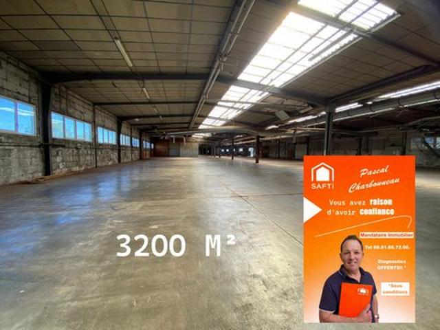 Local Commercial vente à Fontenay-le-Comte, La Châtaigneraie