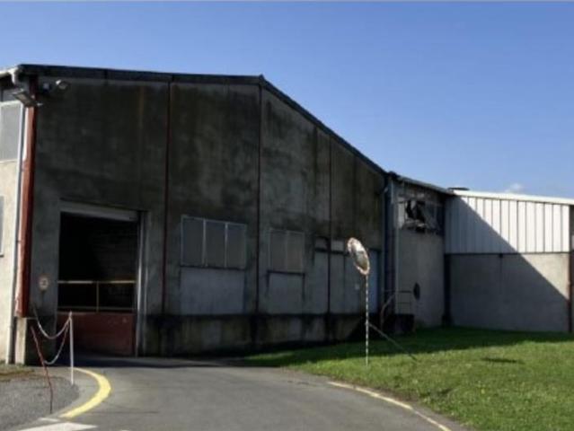 Local Commercial vente à Riom