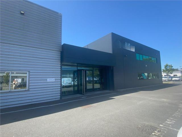 Local Commercial vente à Bordeaux, Blanquefort