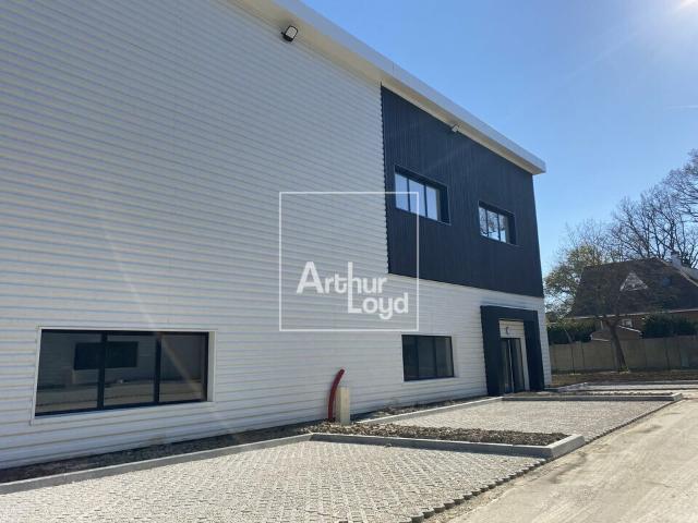 Local Commercial vente à Palaiseau, Ollainville