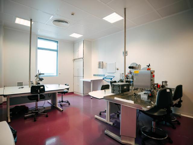 Local Commercial vente à Mulhouse, Huningue