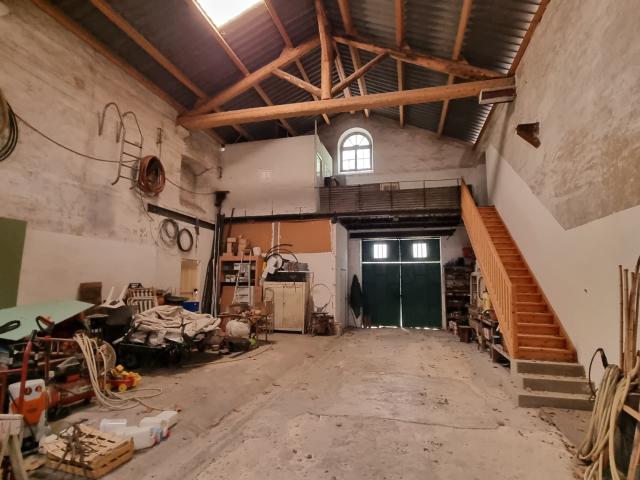 Garage vente à Nîmes, Comps