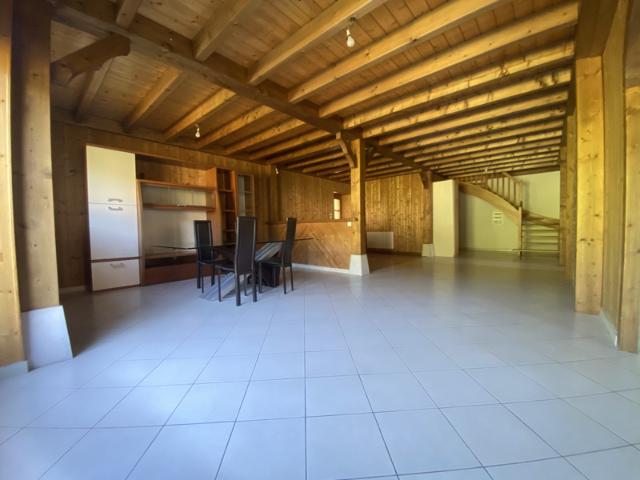 Maison vente à Nantua, Champfromier