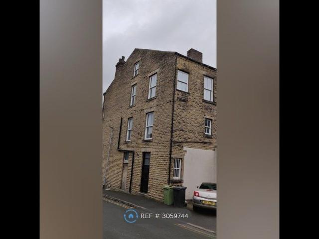 Apartment for rent in Batley, Kirklees