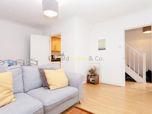House for rent in West Hackney, Greater London