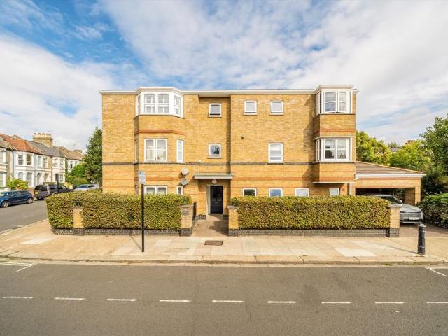 Apartment for rent in Shepherd's Bush, Greater London