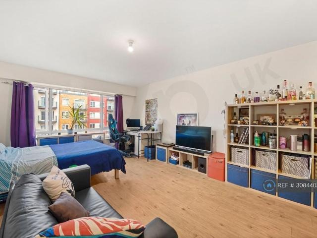Apartment for rent in London Borough of Barnet, Greater London