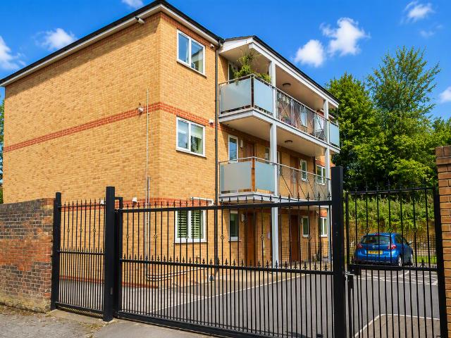 Apartment for rent in Clapham Junction, Greater London