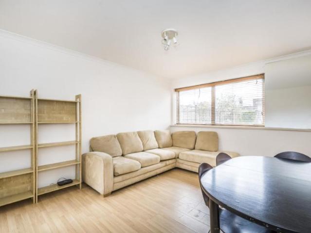 Apartment for rent in Battersea, Greater London