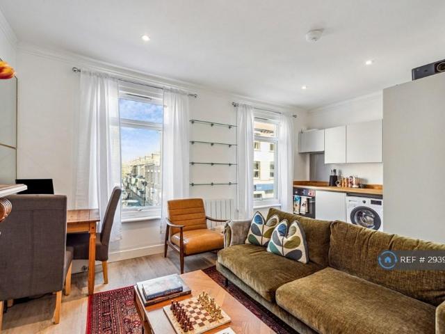 Apartment for rent in Battersea, Greater London