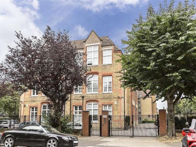 Apartment for rent in Clapham Junction, Greater London