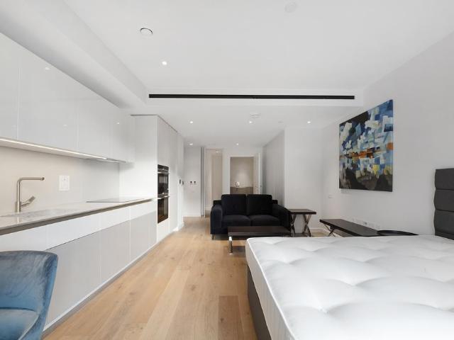 Apartment for rent in Nine Elms, Greater London