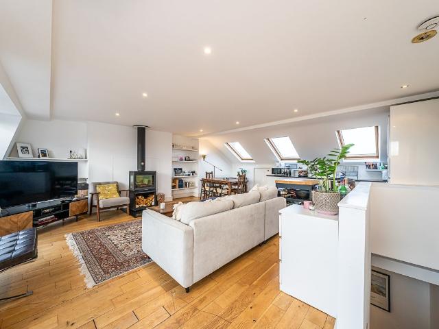 Apartment for rent in Clapham Junction, Greater London