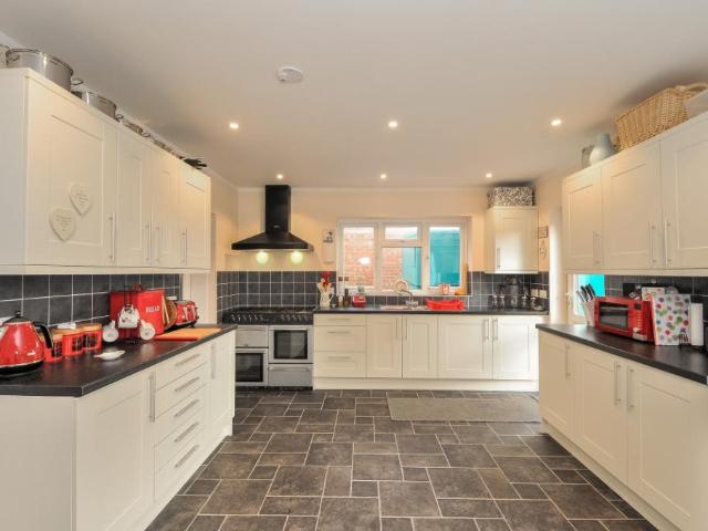 Apartment for rent in Balham, Greater London