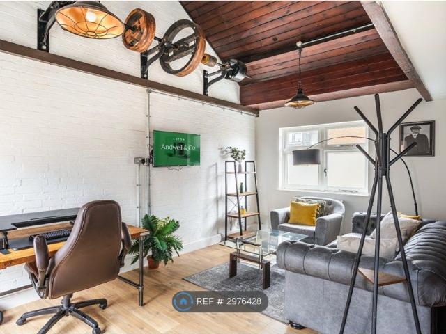 House for rent in Spring Park, Luton