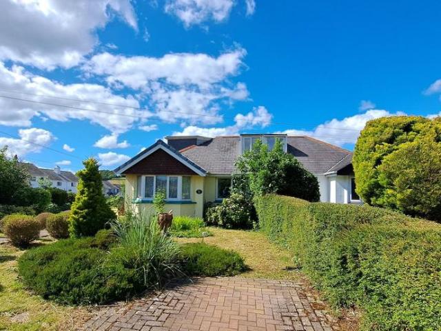 House for rent in Tweenaways, Livermead
