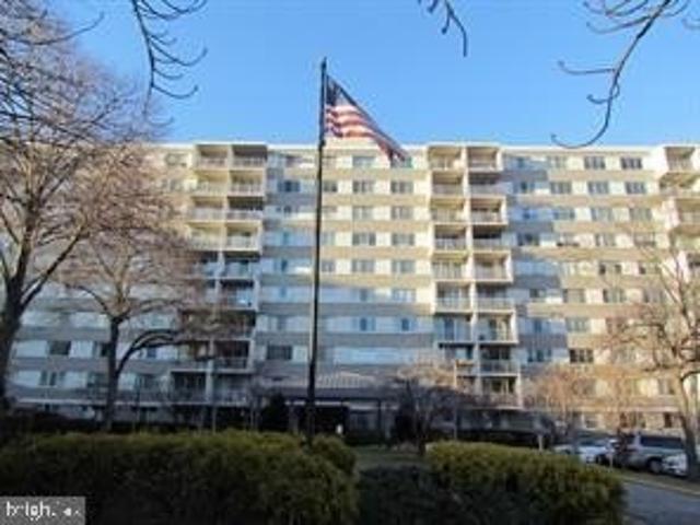 Condo for sale in Bethesda