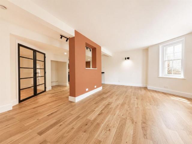 Apartment for rent in Ewens Farm, Golden Valley
