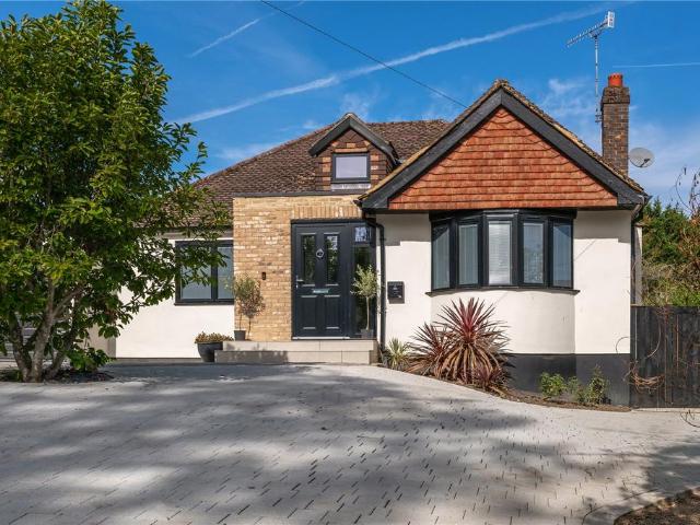 House for rent in Redhill, Reigate and Banstead