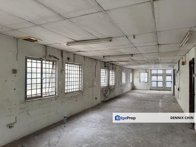 Shop for rent in Kajang, Langat